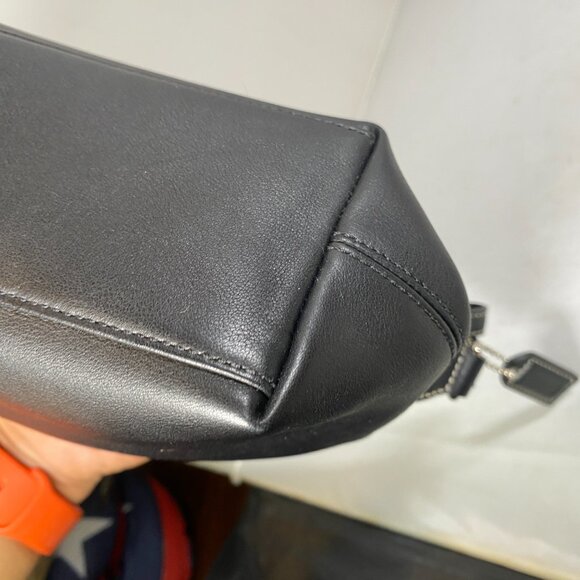 Coach Purse Small Clutch Purse With Strap Solid Black Leather LIKE NEW - Picture 5 of 5
